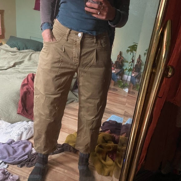 Anthropologie Pants - ANTHROPOLOGIE PILCRO The Kenna Mid Rise Heritage Barrel Pants Olive Green 26P
